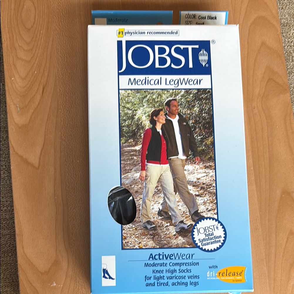 Jobst Activewear Knee High Compression Socks Black 1620 Mmhg Size Small Jobst Activewear Knee High Compression Socks Black 1620 Mmhg Size Small